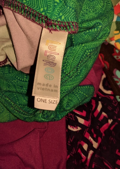 NWOT LULAROE HEART ONE SIZE LEGGINGS.Bou - Picture 4 of 7